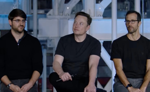 Elon Musk lors de la réunion annuelle des actionnaires de Tesla, 2021.